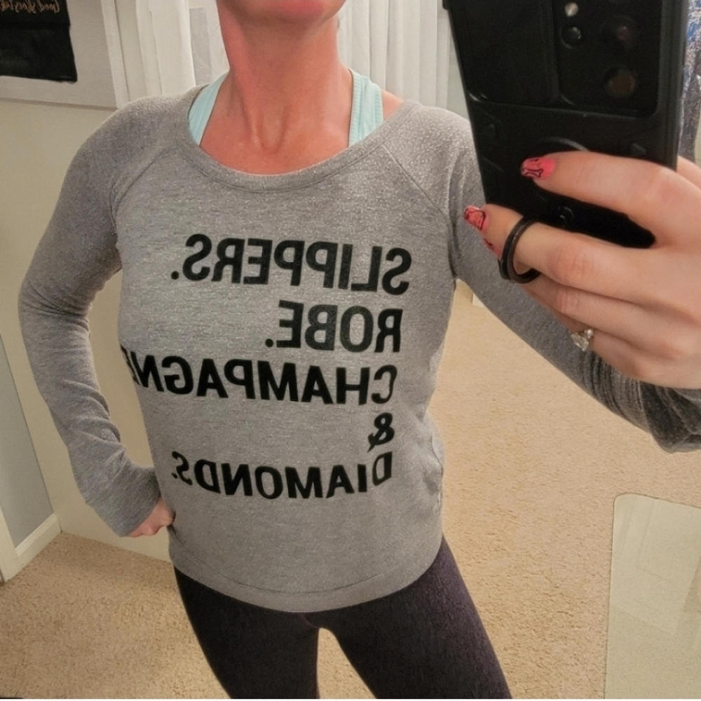 Chaser Champagne Graphic Sweatshirt Grey Size Small